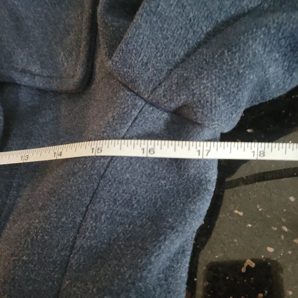 H & M Peacoat - Picture 11 of 11